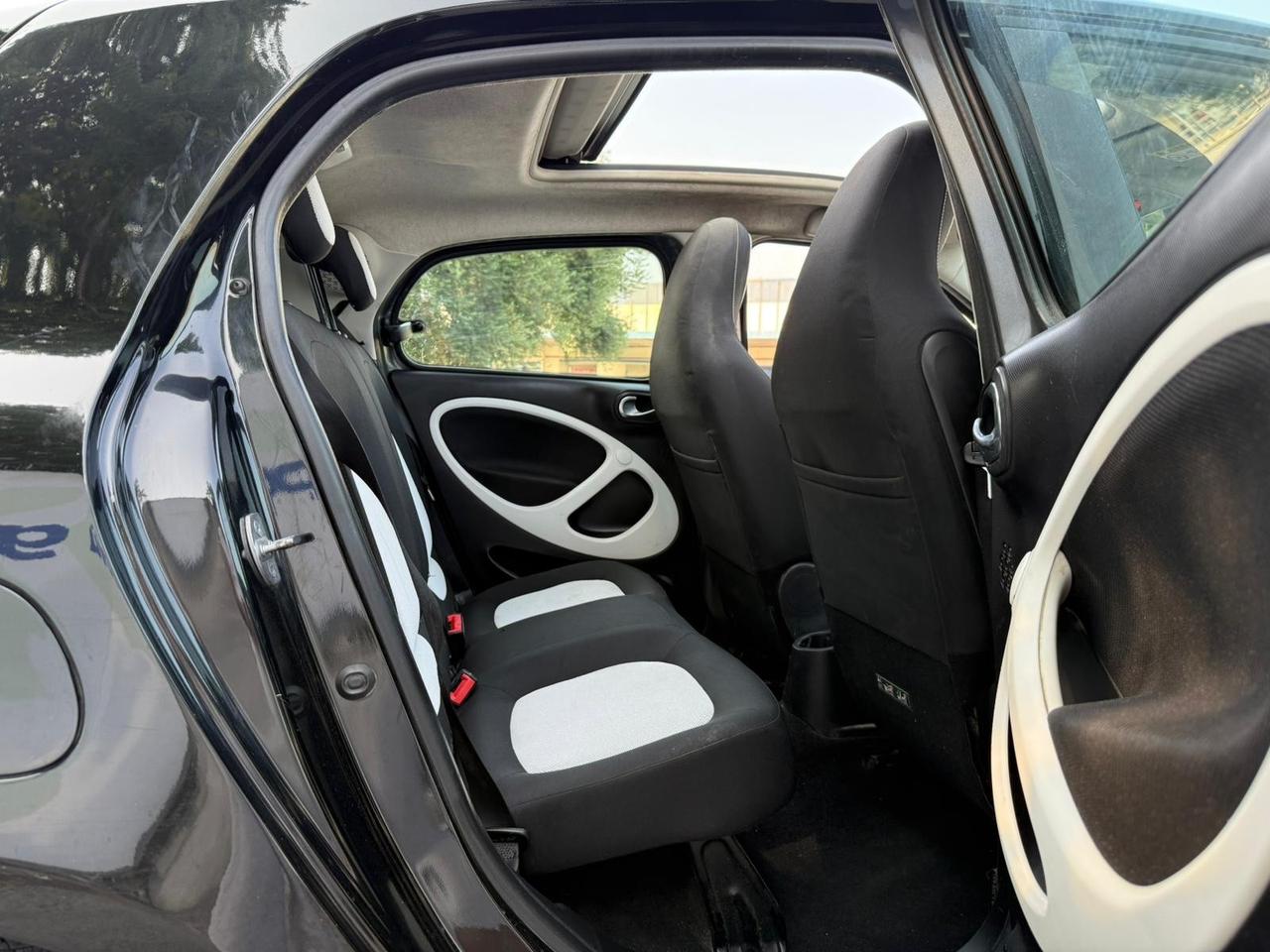 Smart Cabrio ForFour 70 1.0 benzina con 125mila km in perfette condizioni