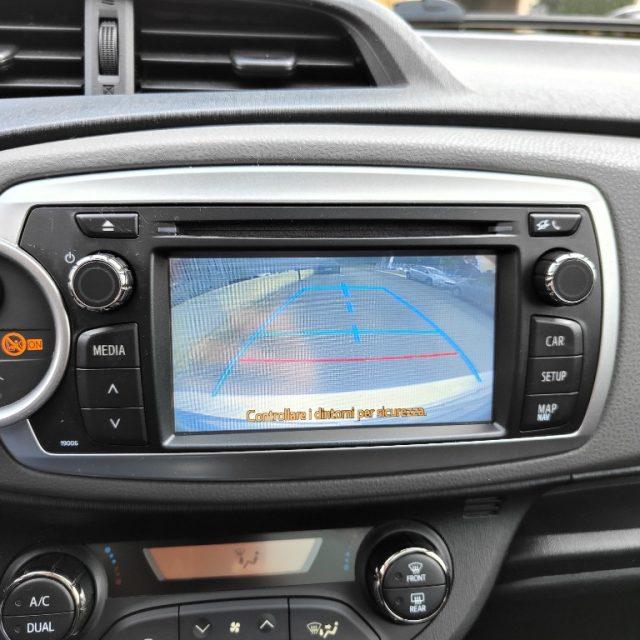 TOYOTA Yaris 1.3 Lounge