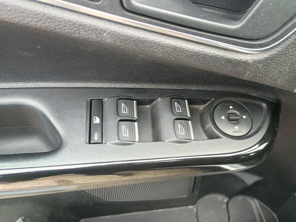 Ford B-Max 1.5 TDCi 75 CV Titanium Autocarro N1