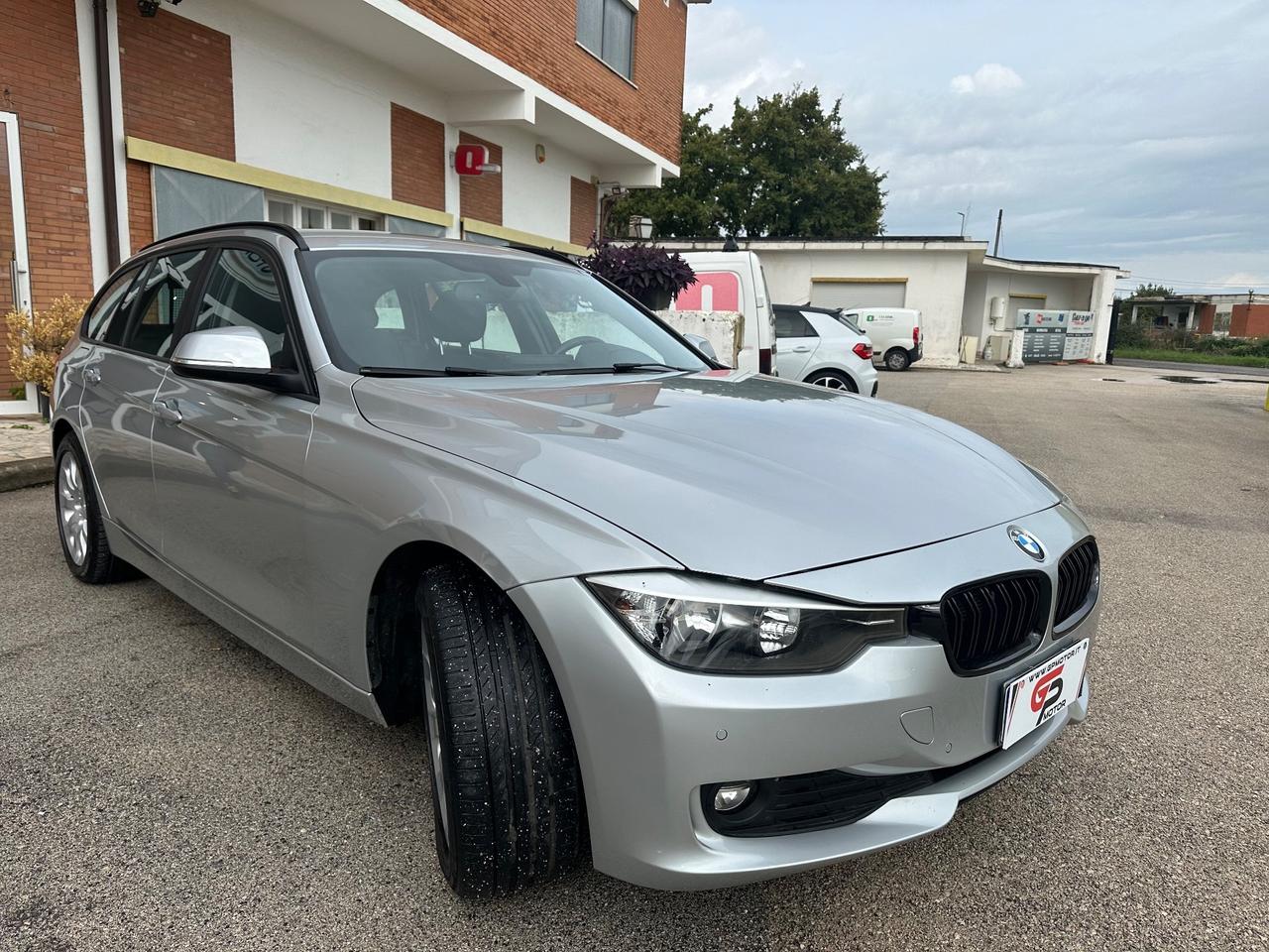 BMW 318D 2.0*143CV*NAVIGATORE*AUTOMATICA*FULL OPTIONAL*