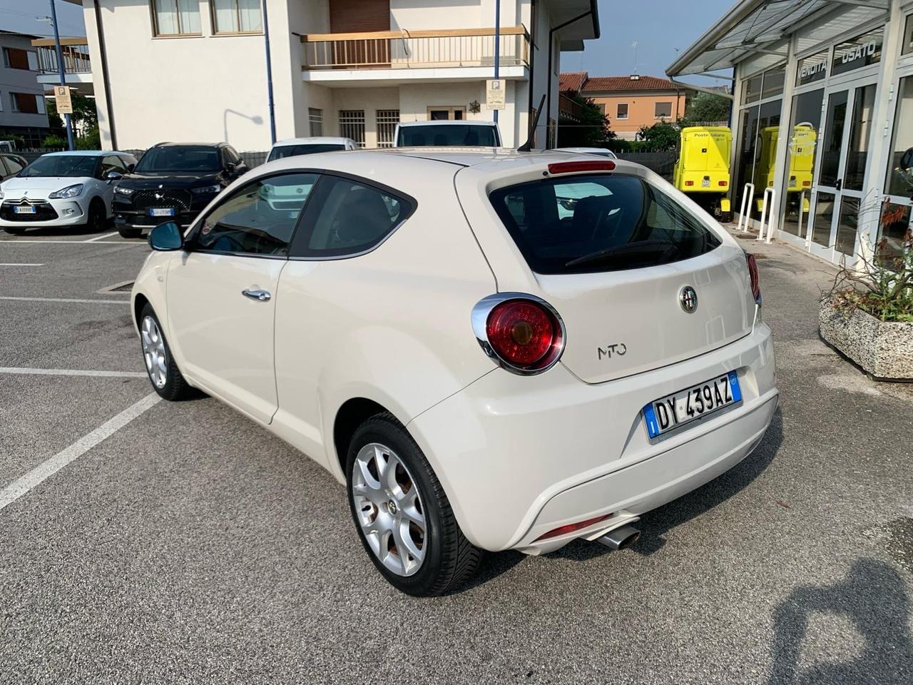 Alfa Romeo MiTo 1.4 78 CV Distinctive Sport Pack