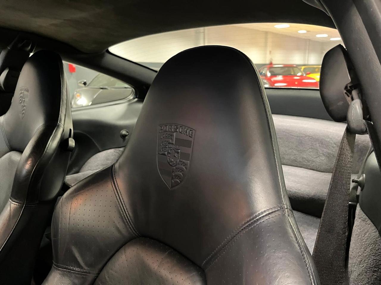 Porsche 911 Carrera 4S cat Coupé