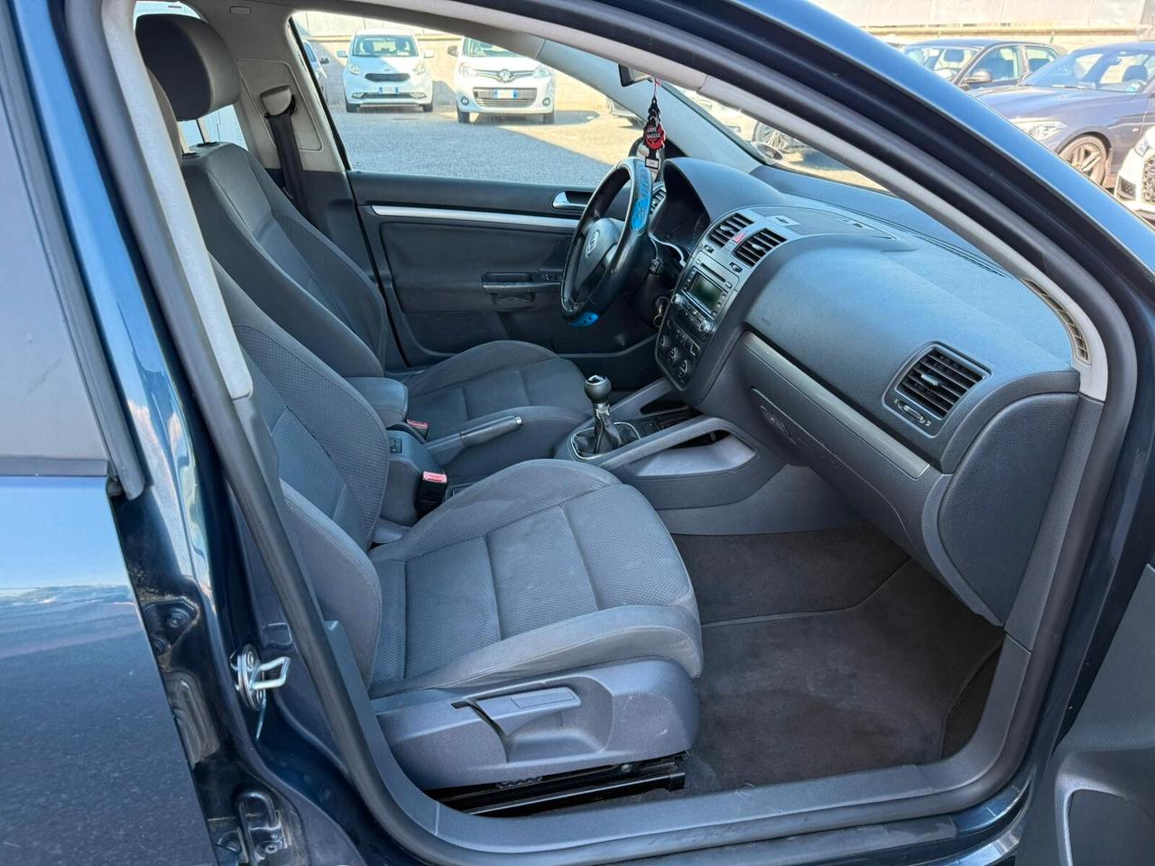 Volkswagen Golf 1.9 TDI 5p. Sportline