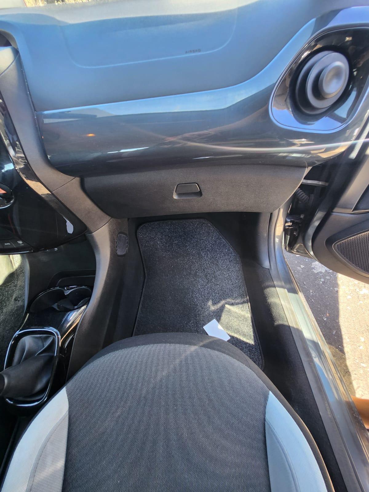 Toyota Aygo 1.0 VVT-i 69 CV 5 porte x-wave
