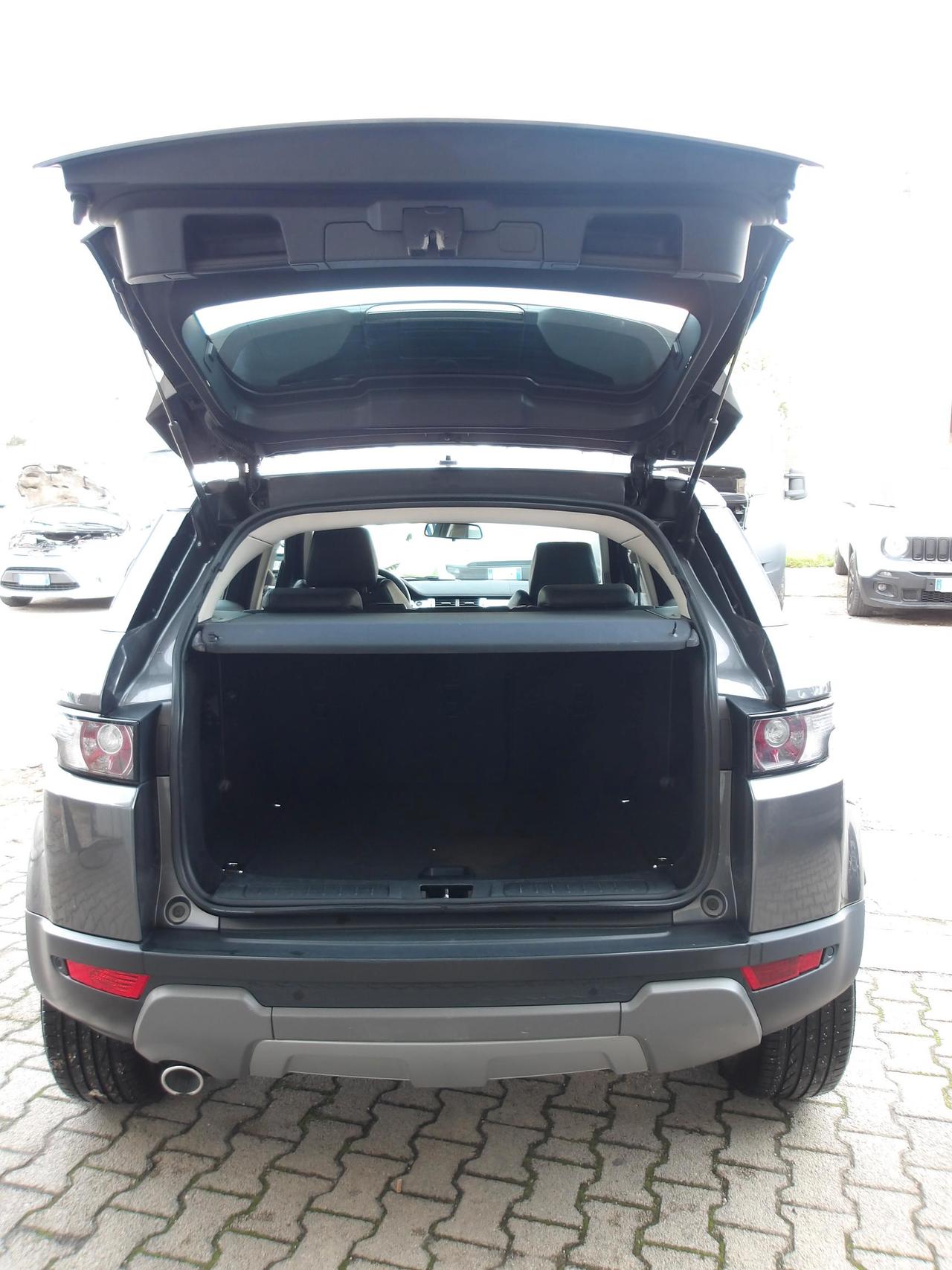 LAND ROVER RANGER ROVER EVOQUE 2.2 TD4 5p. Pure Tech Pack