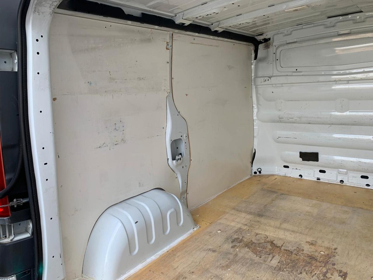 Renault Trafic T29 2.0 dCi/115 PC-TN Furgone DPF