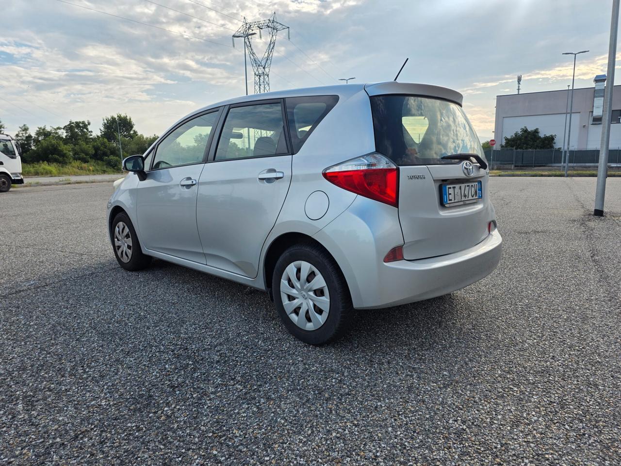 Toyota Verso-S 1.4D MT Style TAGLIANDI UFFICIALI