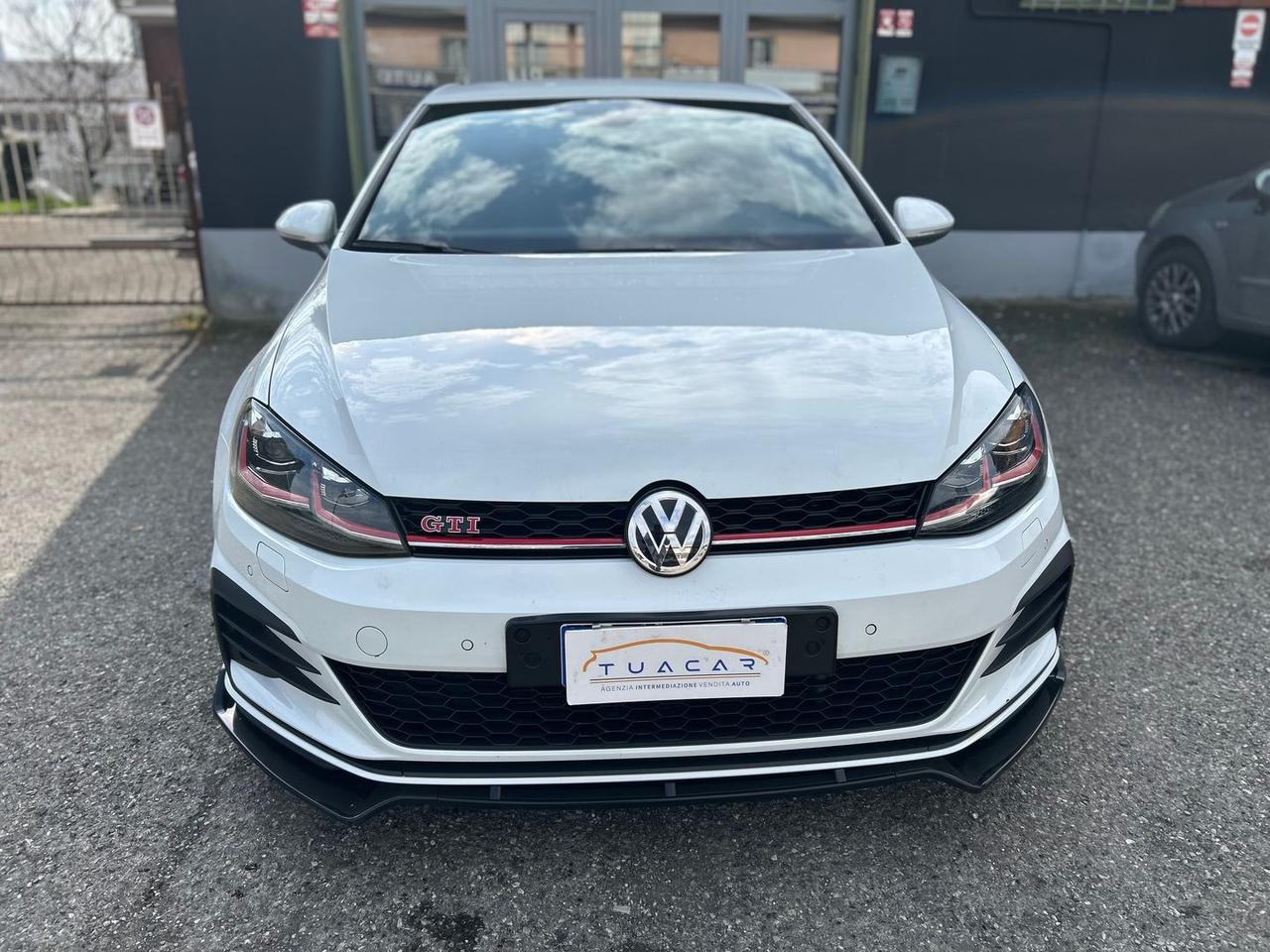 Volkswagen Golf GTI Highline 2.0 TSI GTI Performance
