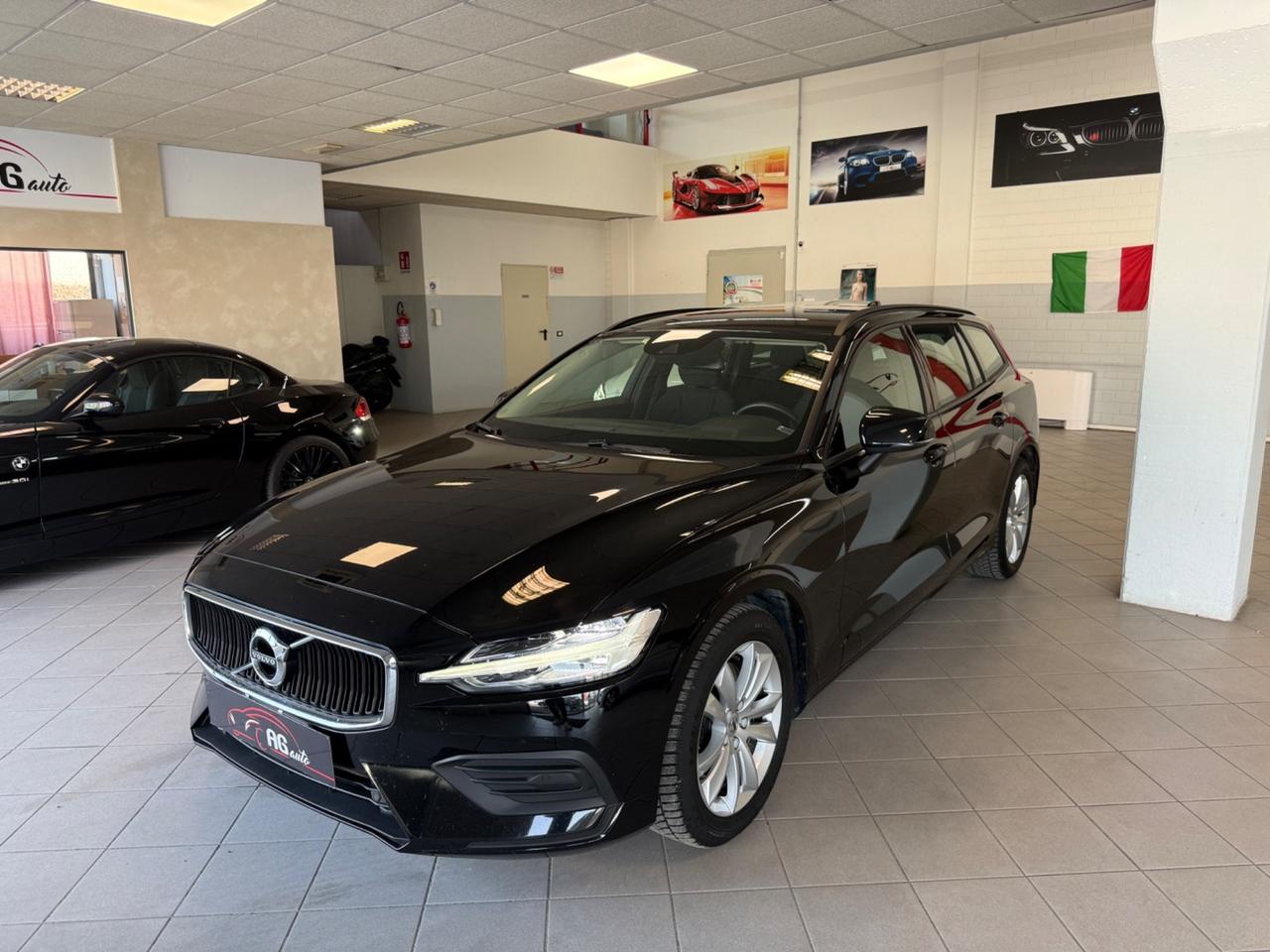 Volvo V60 B4 (d) Geartronic Momentum Business