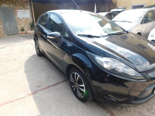 Ford Fiesta 1.4 TDCi 70CV 5 porte Titanium