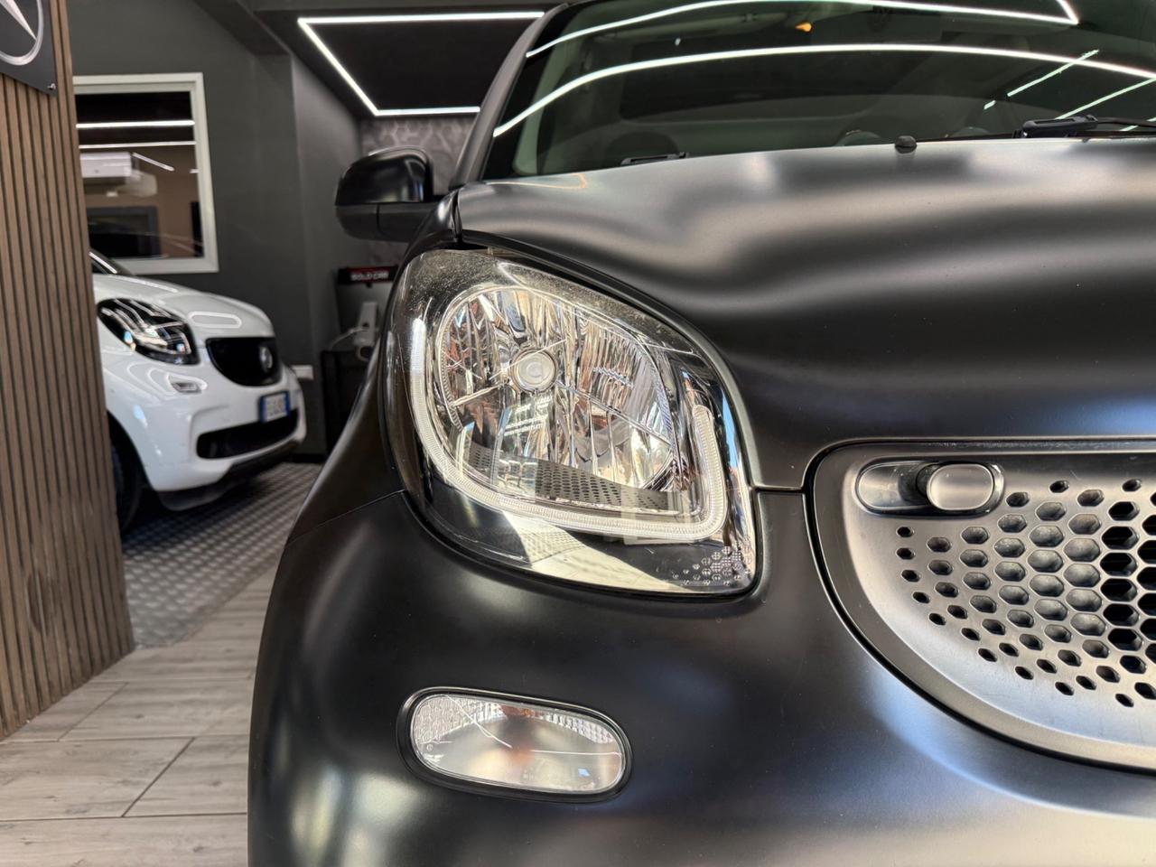 Smart ForTwo Allestimento BRABUS 71CV LED NAVI Pronta consegna !!