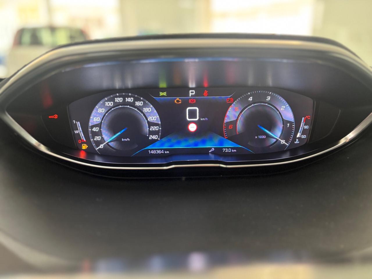 Peugeot 3008 BlueHDi 130 S&S EAT8 Crossway