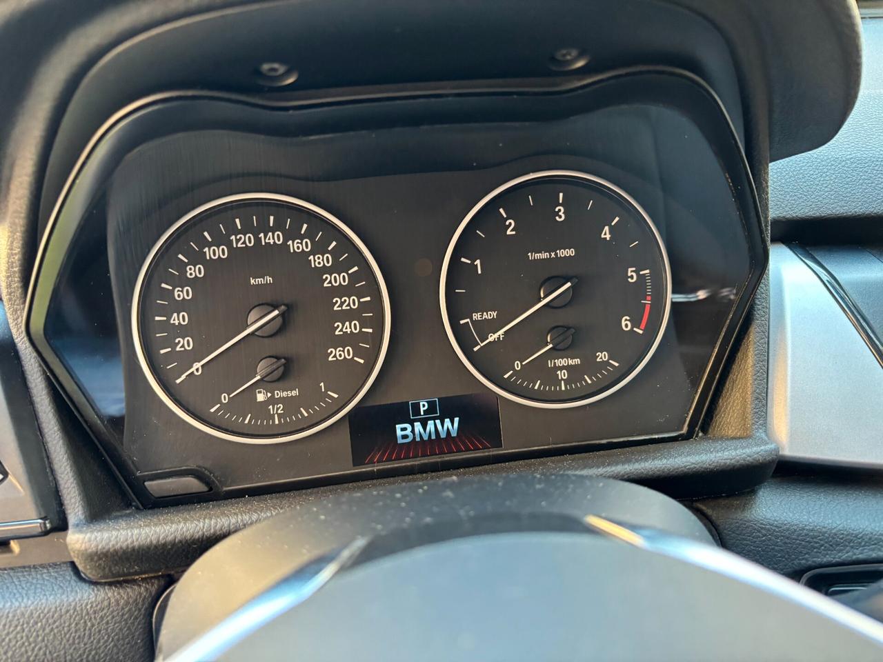 Bmw 2er Active Tourer 220d xDrive Luxury aut. - 7 POSTI - 4X4