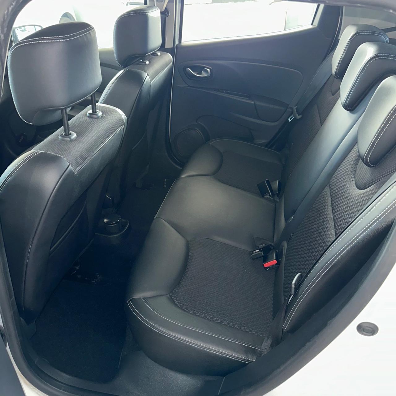 Renault Clio TCe 12V 75 CV 5 porte Moschino Intens