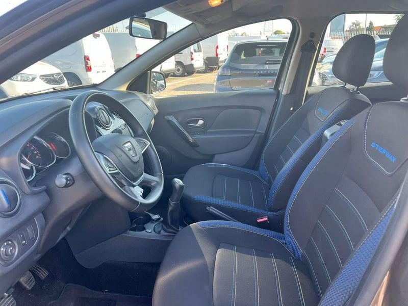 Dacia Sandero Stepway 1.0 TCe 100CV ECO-G 15th Anniversary