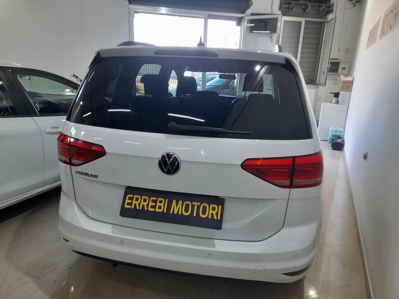 Volkswagen Touran 2.0 TDI 7 POSTI