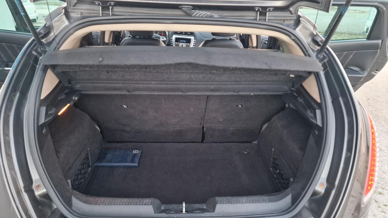 Lancia Delta 1.6 MJT