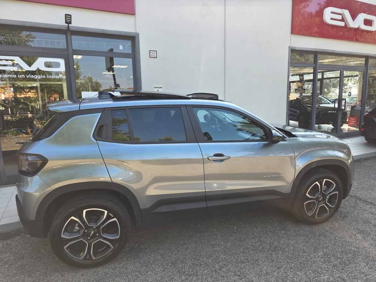 Jeep Avenger 1.2 Turbo 100 CV MHEV Summit