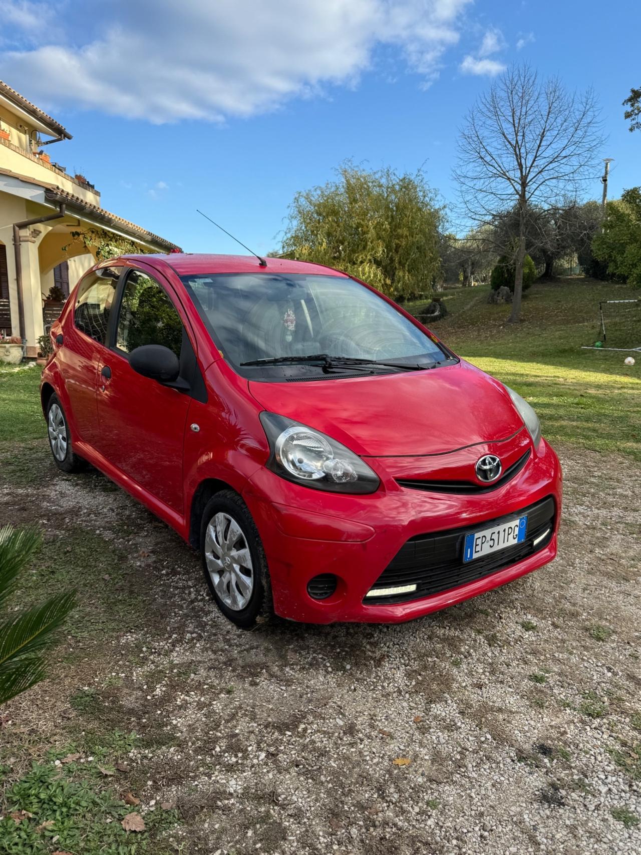 Toyota Aygo 1.0 12V VVT-i 5 porte Lounge Connect