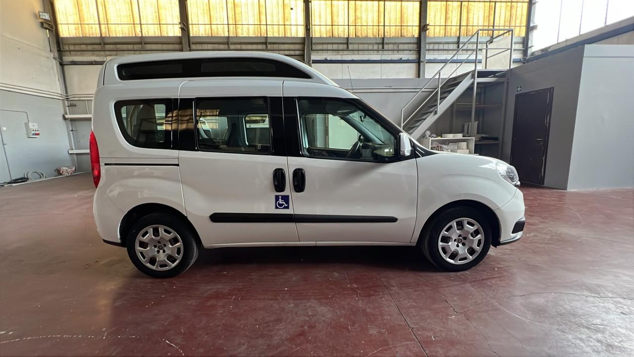 Fiat Doblo Tetto Alto auto per disabili usata