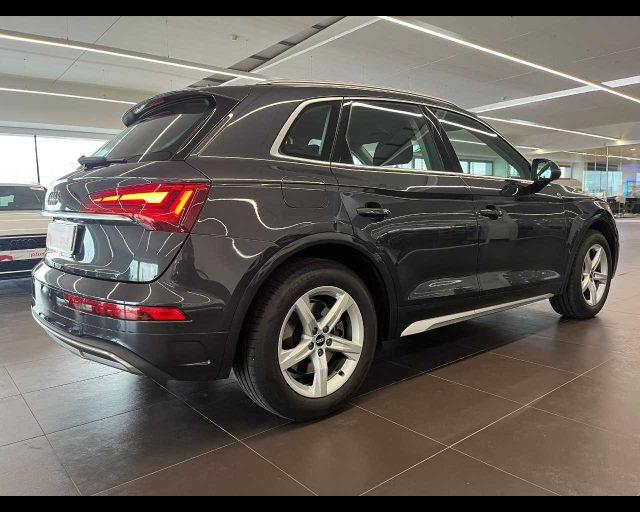 AUDI Q5 35 TDI S tronic Business Advanced