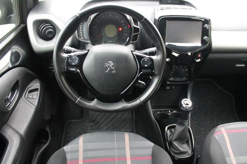 Peugeot 108 PureTech 82 5 porte Allure