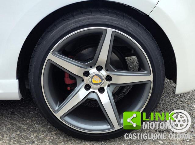 VOLKSWAGEN Golf 2.0 TSI 3p. GTI
