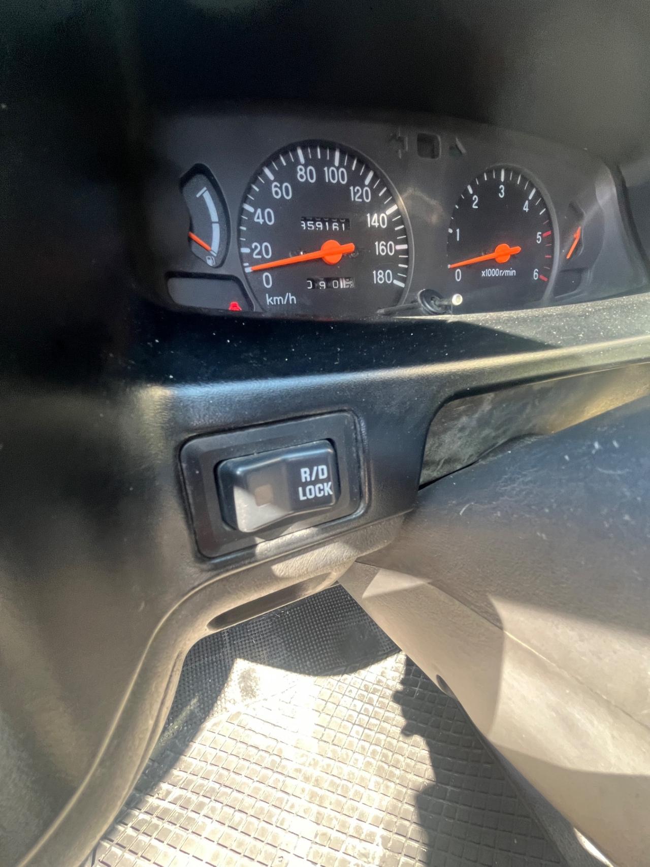 Mitsubishi L200 2.5 TDI 4WD Club Cab Pup. GLS Targ.