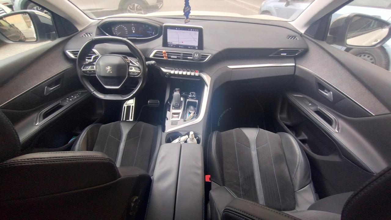 Peugeot 5008 BlueHDi 120 CV CROSSWAY AUT.