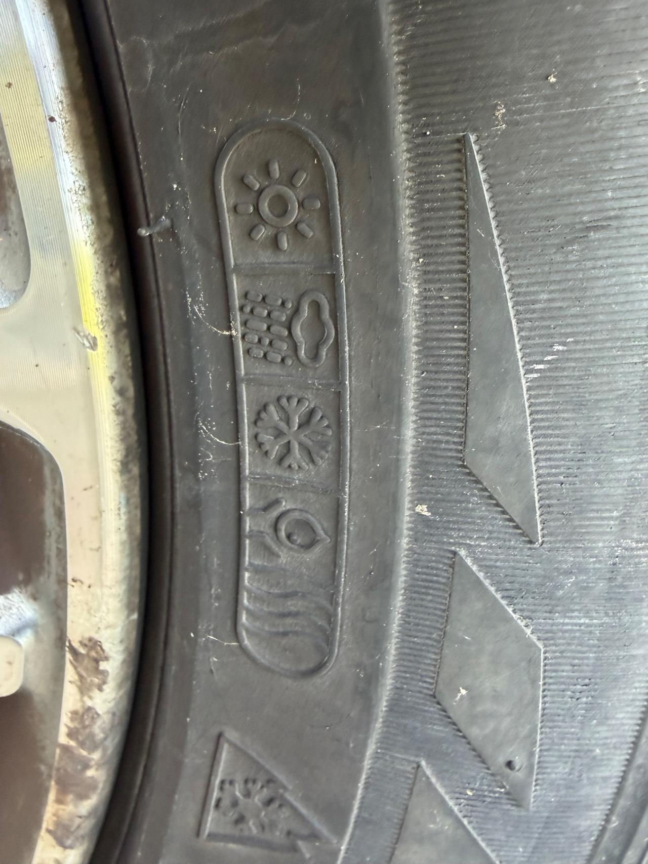 Lancia Ypsilon 0.9 TwinAir 85 CV Metano Ecochic