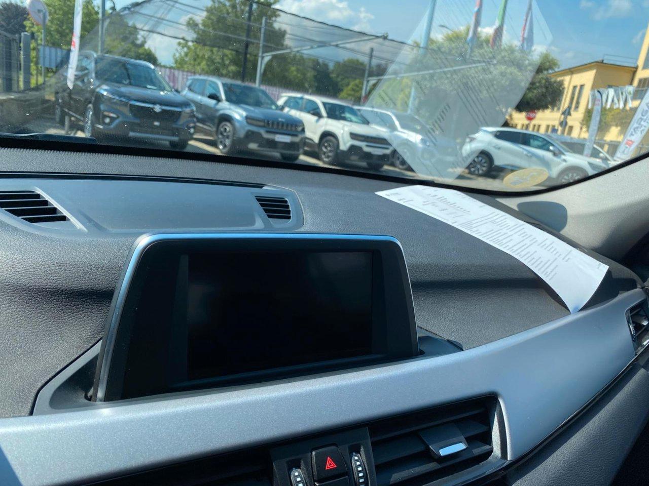 BMW X1 sdrive18d Business