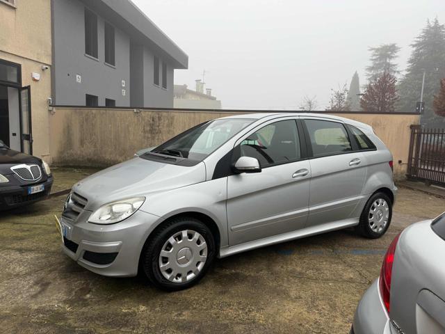 MERCEDES-BENZ B 180 CDI Executive