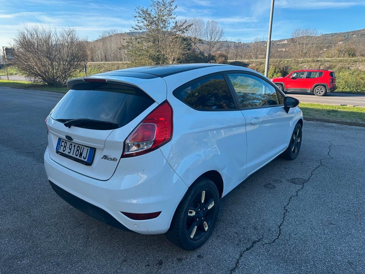 Ford Fiesta 1.4 3 porte Bz.- GPL Black & White Edition ok neo patentati