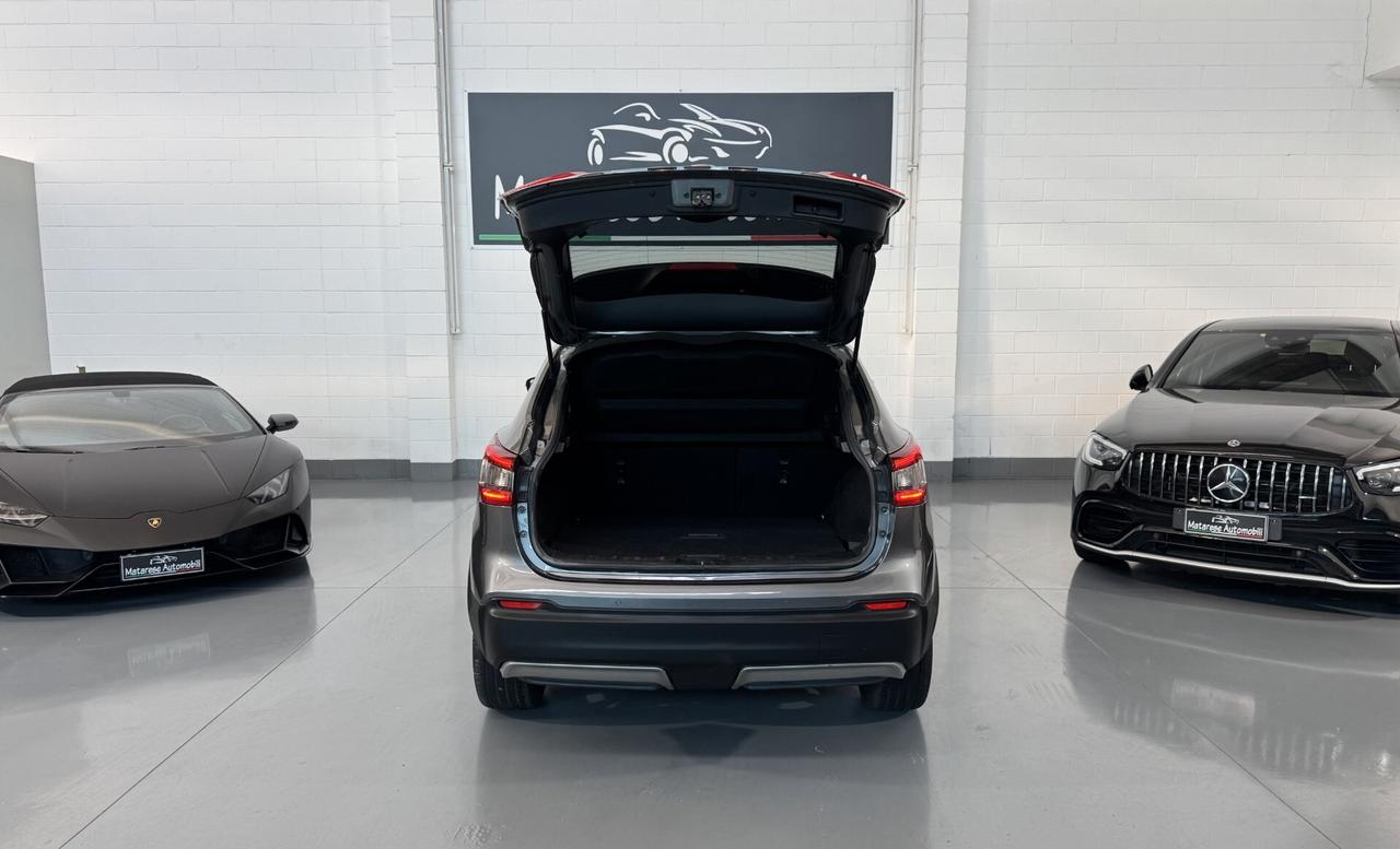 Nissan Qashqai 1.5cc 110cv dci Tetto panoramico OK Neopatentati