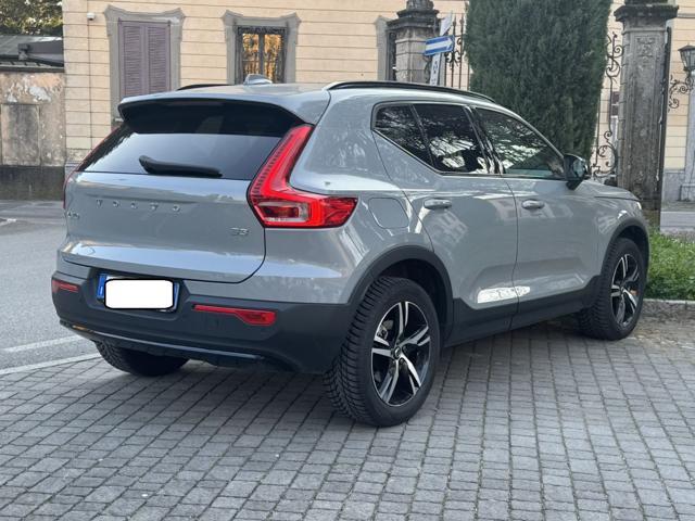 VOLVO XC40 B3 automatico Plus Dark TETTO PAN. Iva deducibile