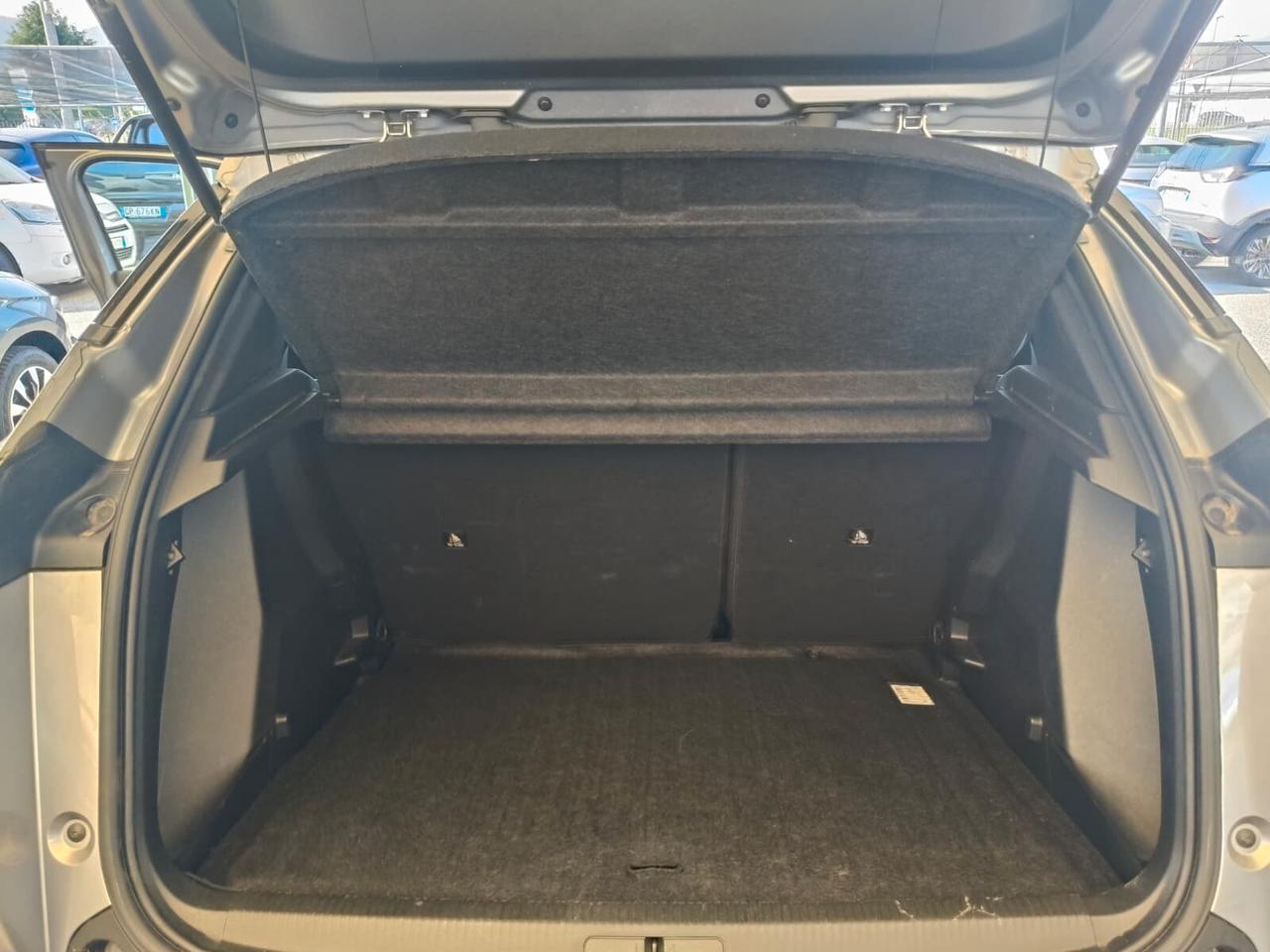 Peugeot 2008 PureTech 100 S&S Allure