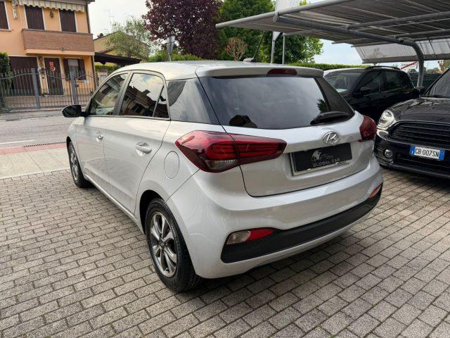 HYUNDAI i20 1.2 5 porte Econext Connectline