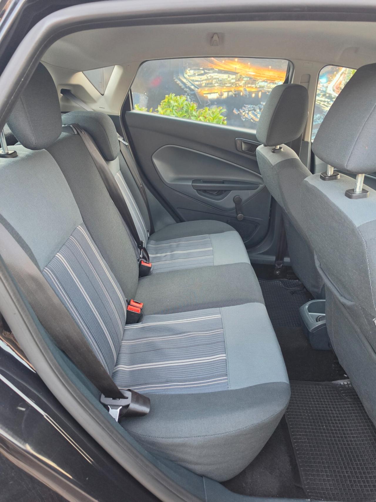 Ford Fiesta 1.4 5 porte Bz.- GPL Titanium