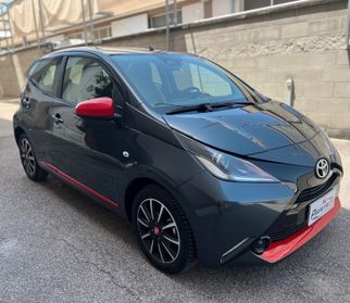 Toyota Aygo 5pt 1.0 72cv X-PLAY CLIMA/TELCAMERA/15; PERFETTA!!