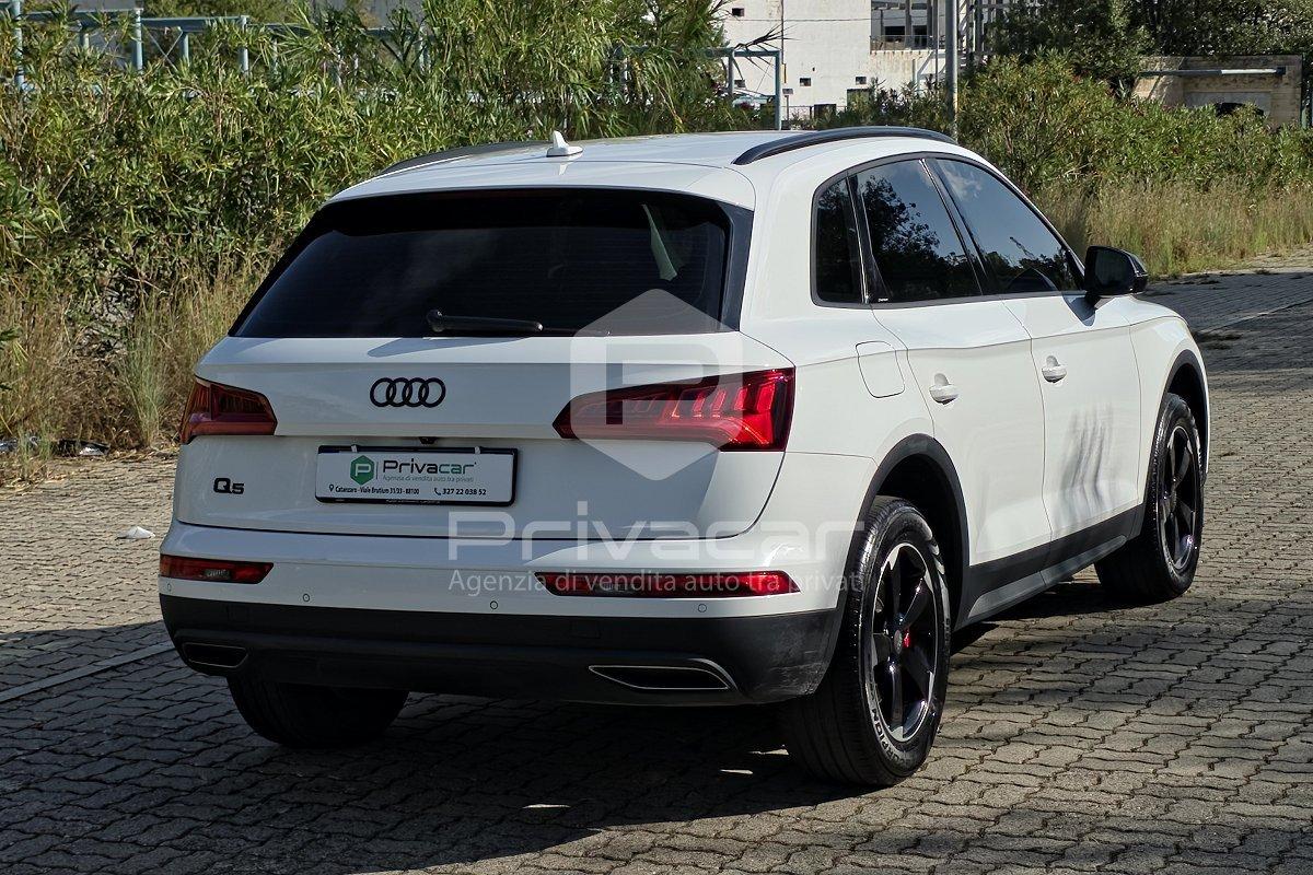 AUDI Q5 35 TDI quattro S tronic Business Sport