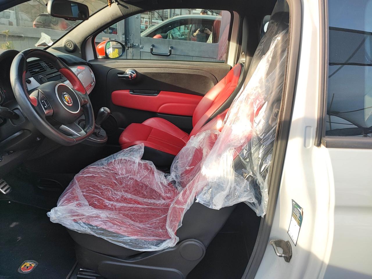 Abarth 500 1.4 Turbo T-Jet uni-pro