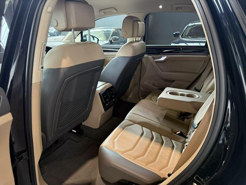 Volkswagen Touareg 3.0 V6 TDI SCR Atmosphere