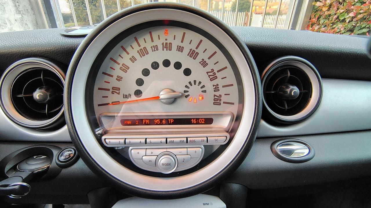 MINI ONE RAY 1.4 BENZINA 75 CV