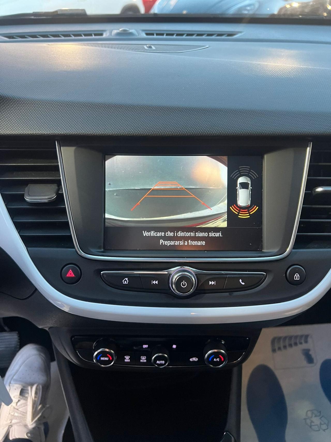 Opel Crossland 1.2 Turbo 12V 110 CV Start&Stop Design & Tech