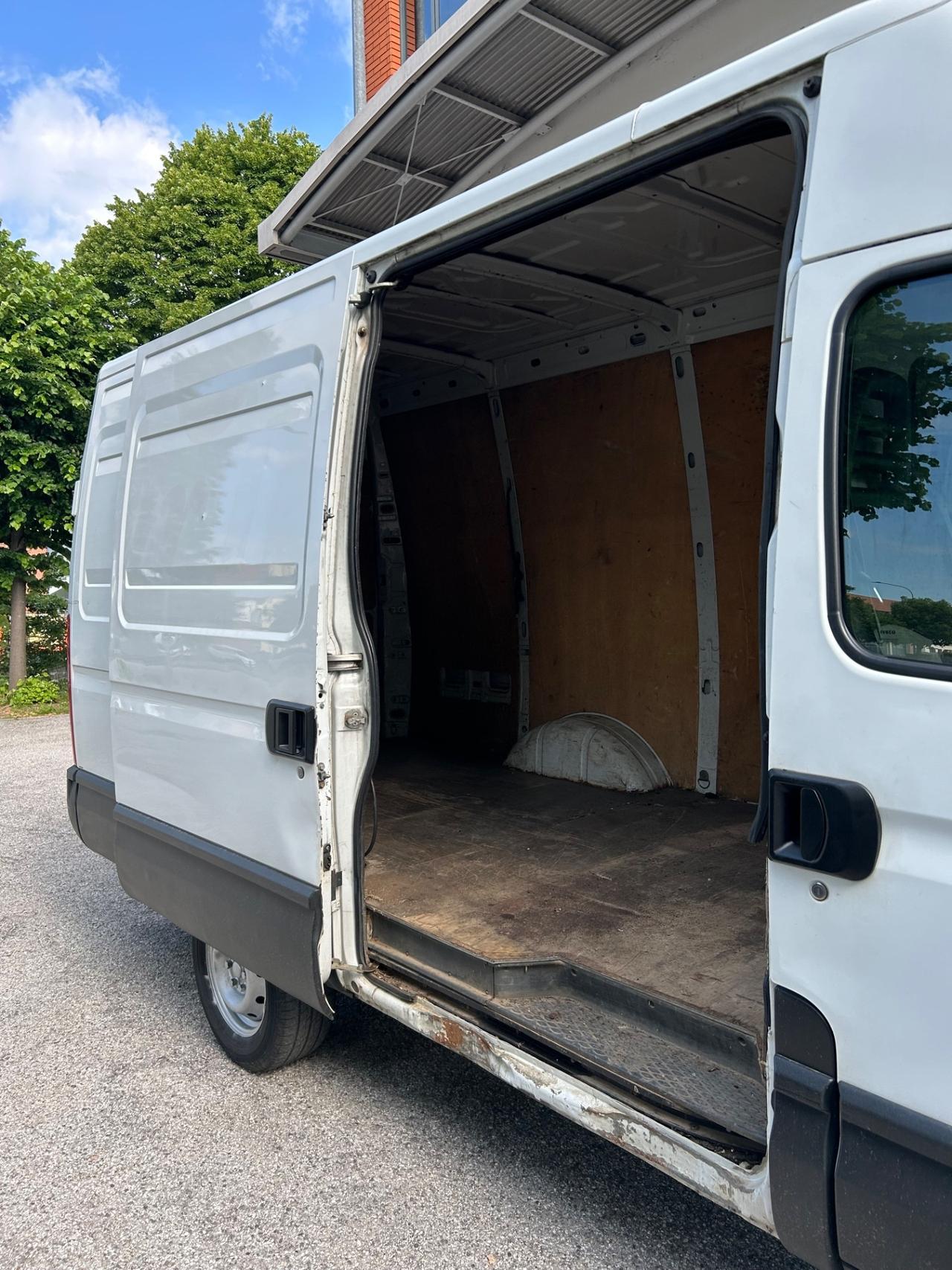 Iveco Daily tetto alto