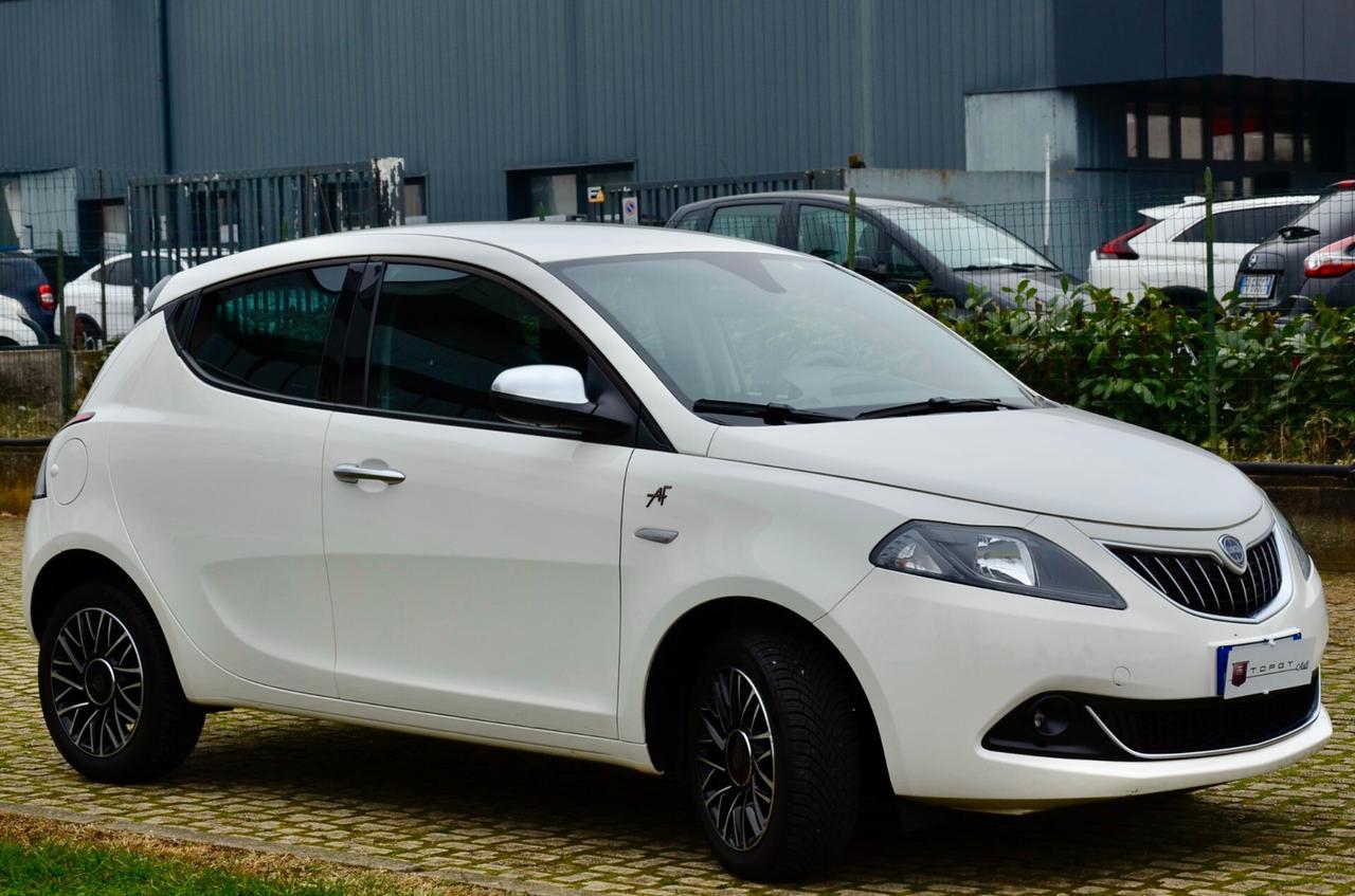 Lancia Ypsilon 1.0 firefly hybrid ALBERTA FERRETTI 69cv SERVICE UFF LANCIA, UFF ITALIANA, EURO 6D, RETROCAMERA, APPLE ANDROID, PERMUTE