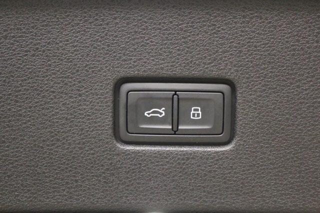 AUDI Q8 55 TFSI quattro tiptronic Sport PLUS S-LINE