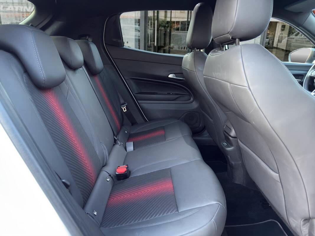 Alfa Romeo Junior 1.2 ibrida 145cv edct6 Con NAVIGATORE & TELECAMERA