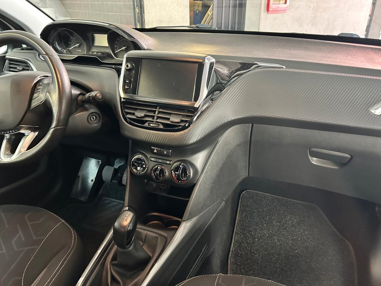 Peugeot 2008 PureTech 82 Allure