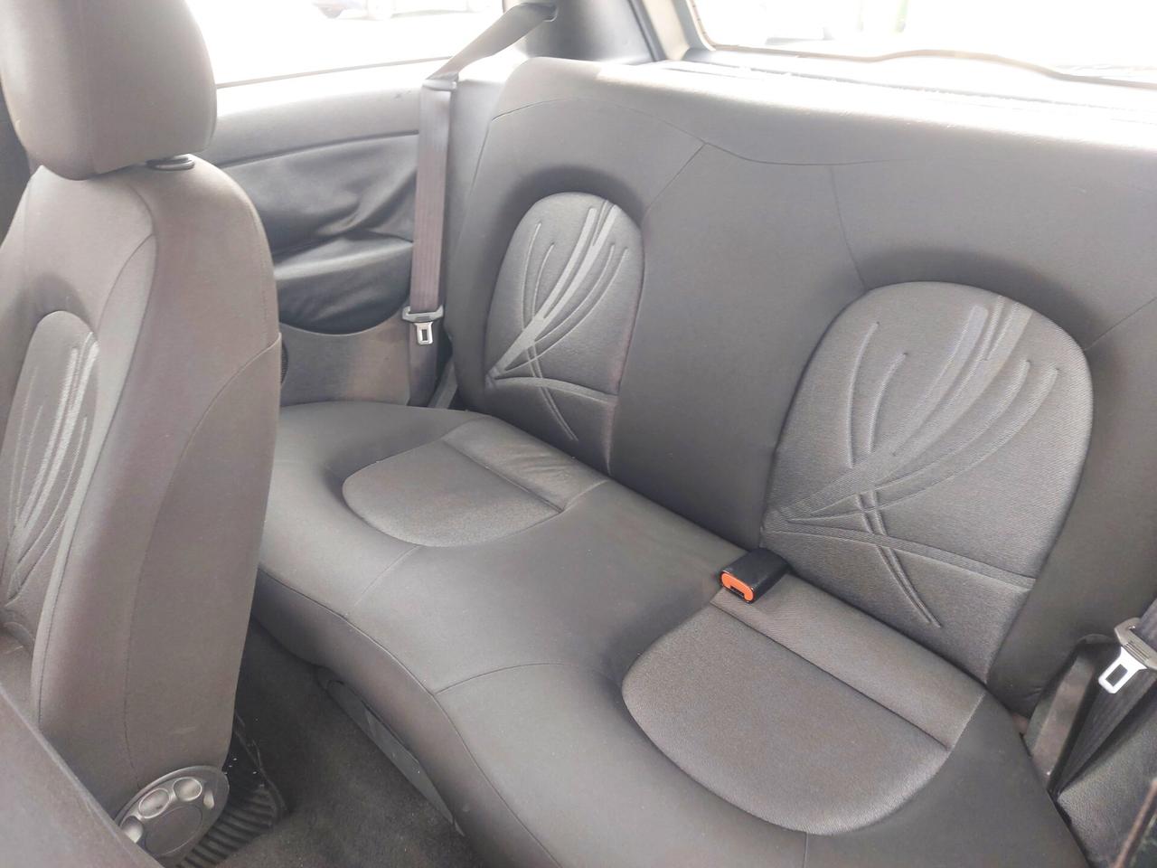 Lancia Ypsilon 1.2 69 CV Unyca 2011 uniproprietario